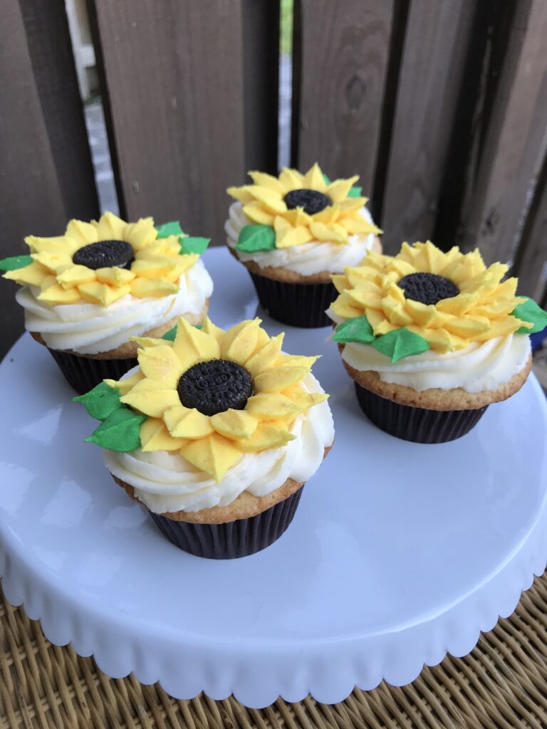 Sunflower Custard Filled Cupcakes