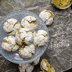 Matcha Amaretti Cookies