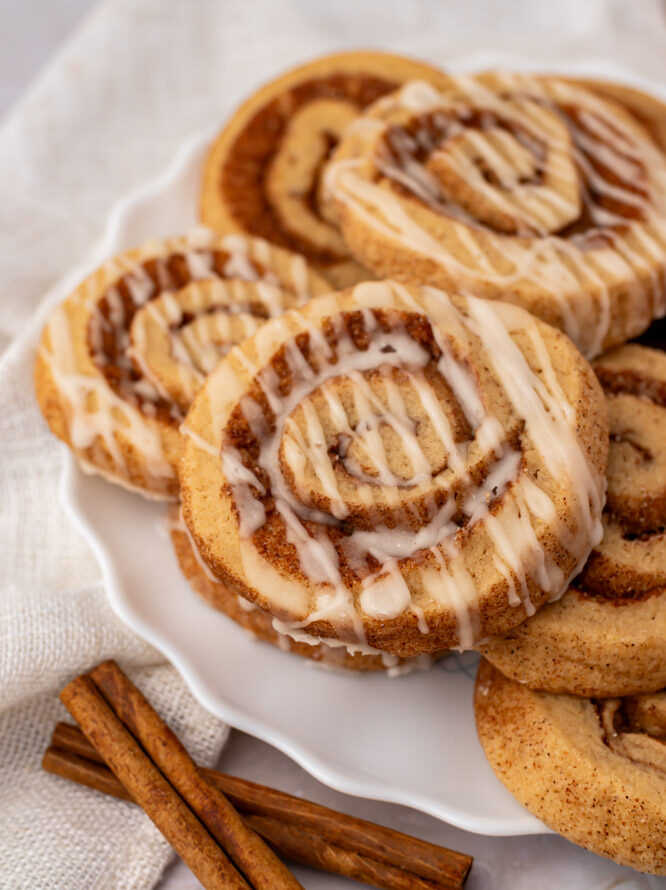 Cinnamon Roll Cookies-1
