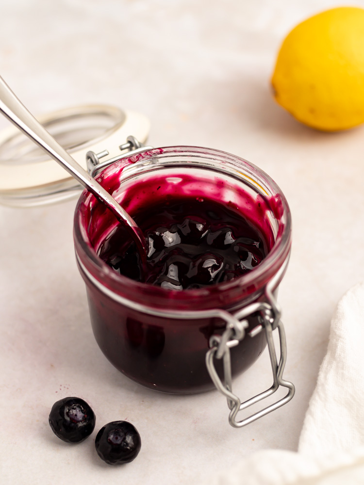 Easy blueberry sauce