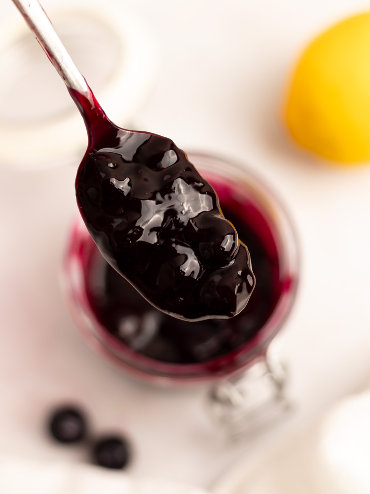 Easy blueberry sauce